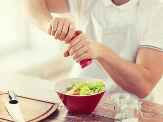 Grâce à une bonne nutrition, un homme retrouve sa puissance